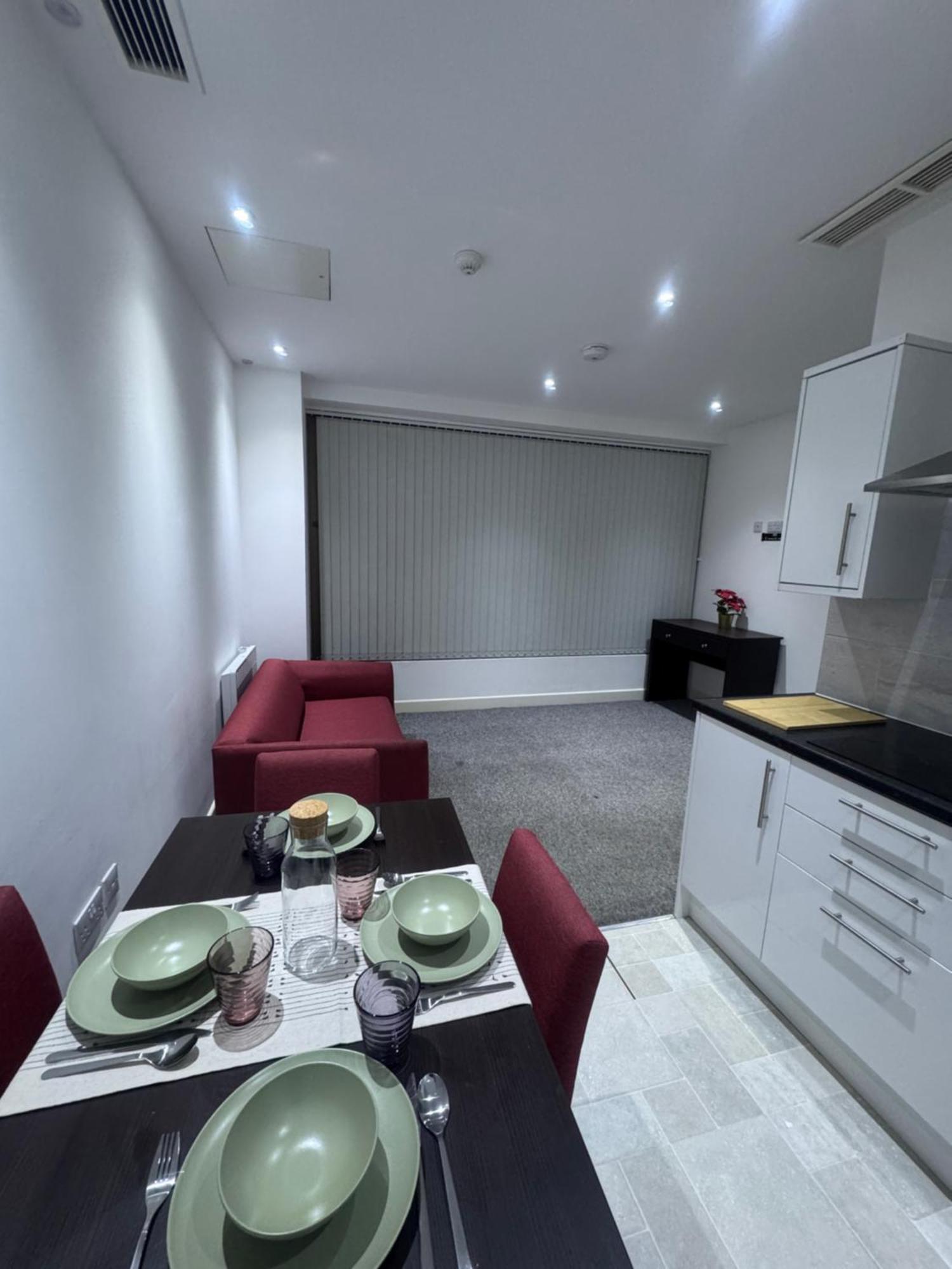 Somerville London Heathrow Apartment Hounslow