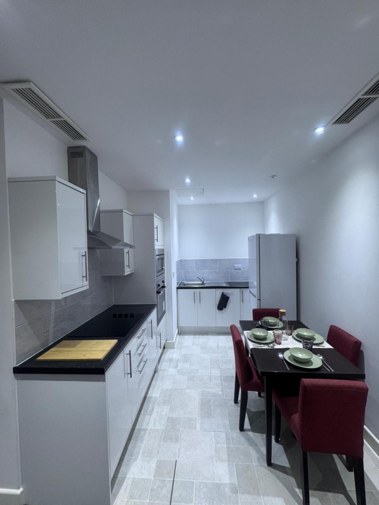Somerville London Heathrow Apartment *